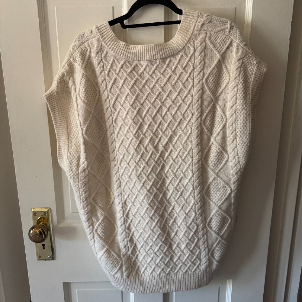 Madewell Cable Knit V-Neck Sweater Vest - Picture 3 of 3